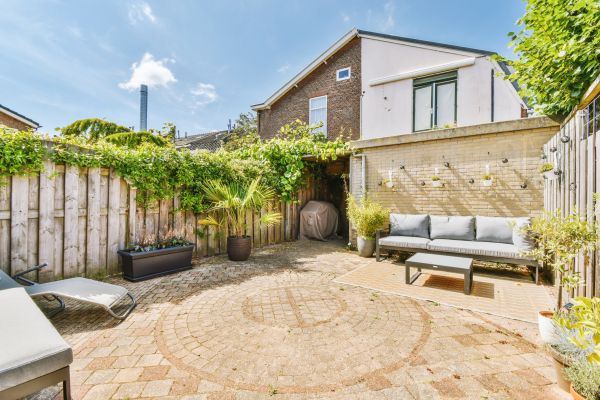 Courtyard Wall Repair in Bowie